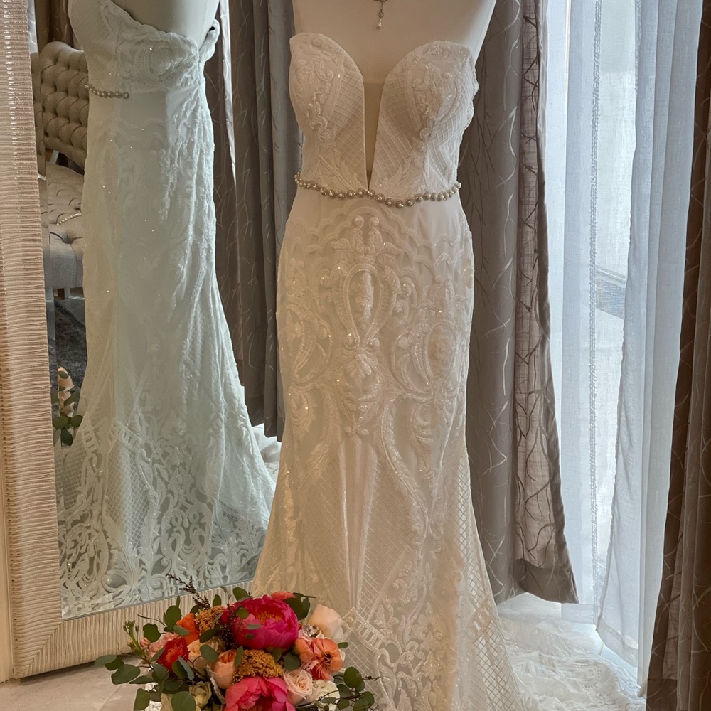 Wedding dress